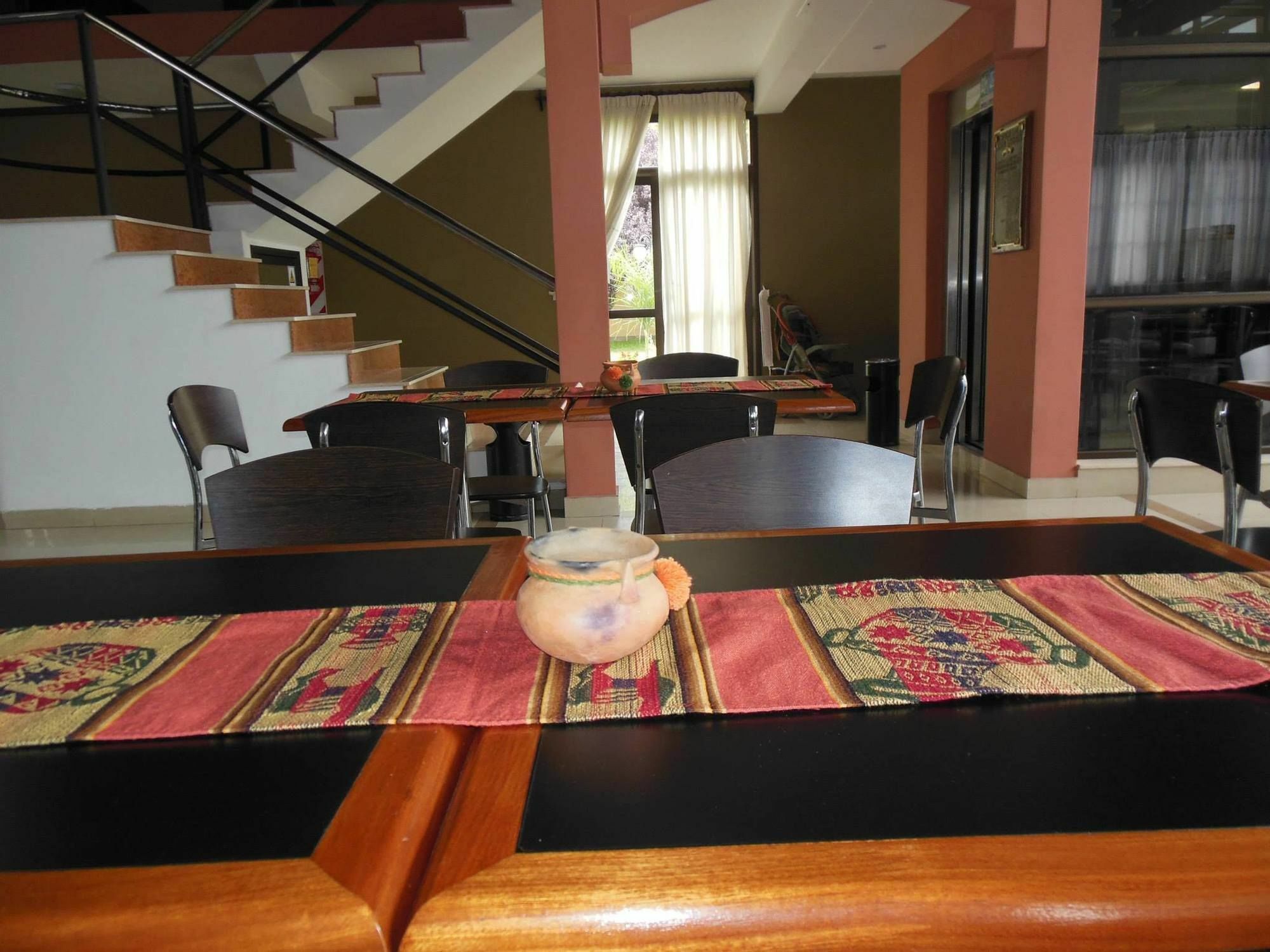 Hotel Aybal Сальта Экстерьер фото