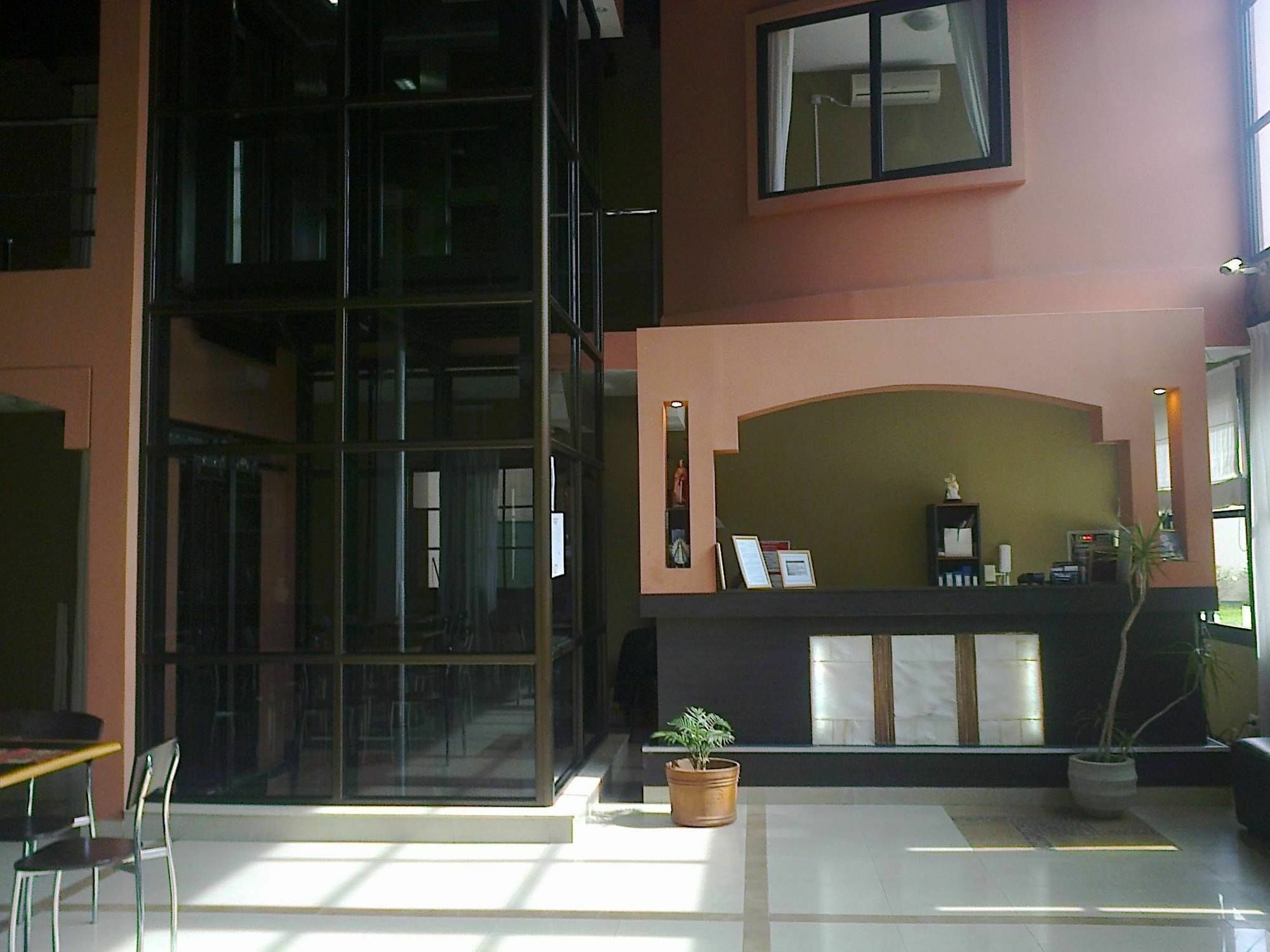 Hotel Aybal Сальта Экстерьер фото